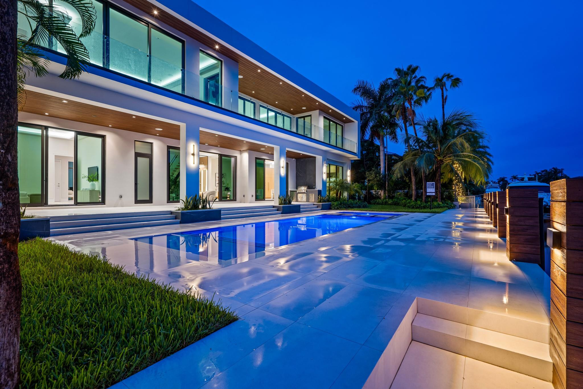 2405 Castilla Fort Lauderdale, FL 33301