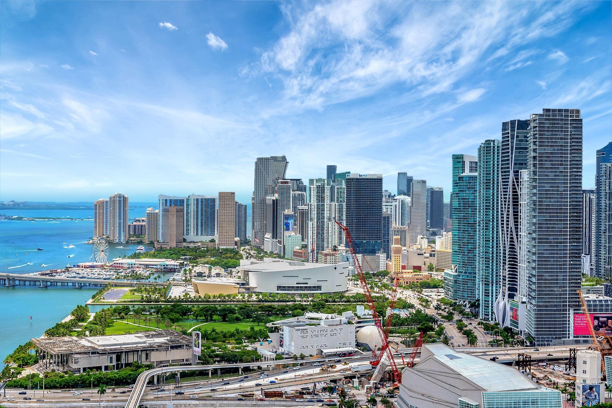 1750 N Bayshore Dr #4810