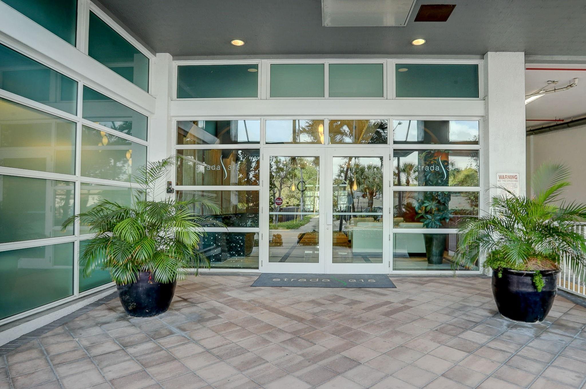 315 NE 3rd Ave #1509