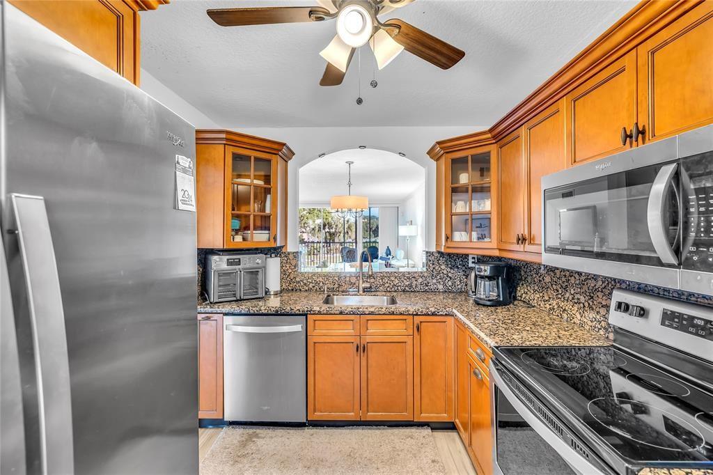 3150 NE 48th Ct #204 Lighthouse Point, FL 33064