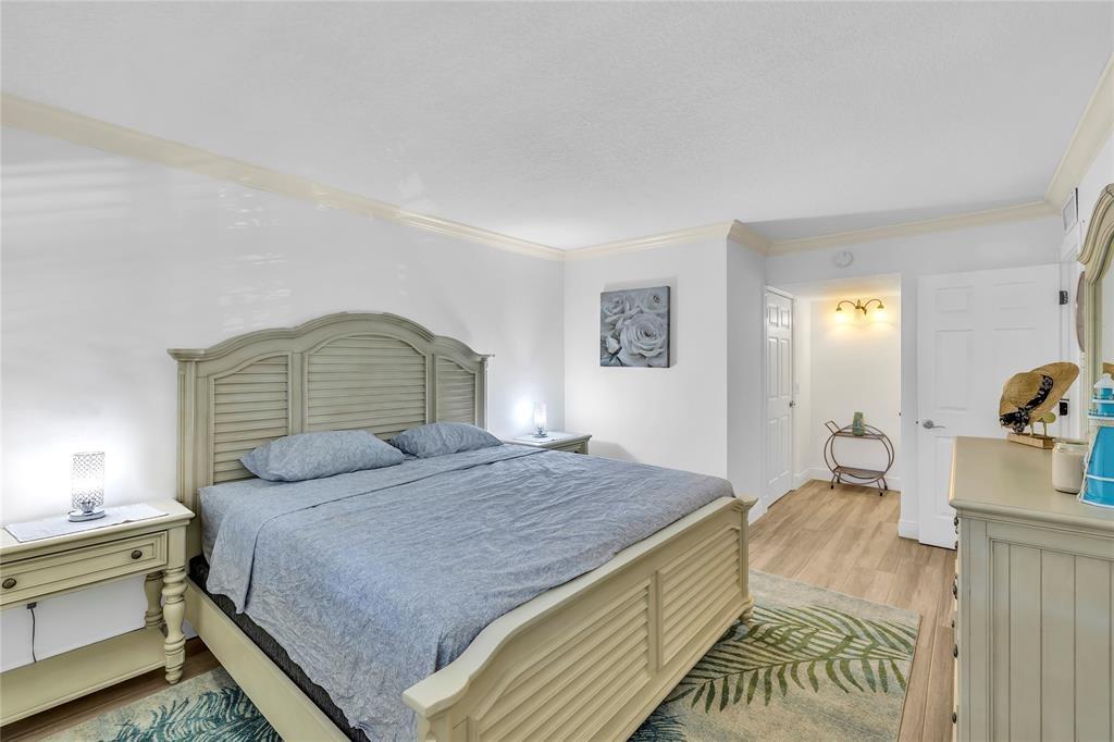 3150 NE 48th Ct #204 Lighthouse Point, FL 33064