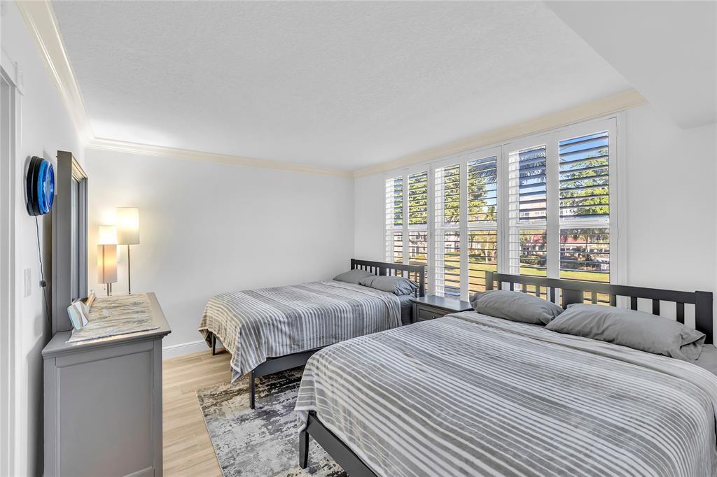 3150 NE 48th Ct #204 Lighthouse Point, FL 33064