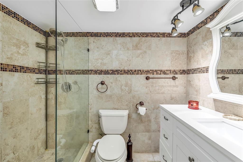 3150 NE 48th Ct #204 Lighthouse Point, FL 33064