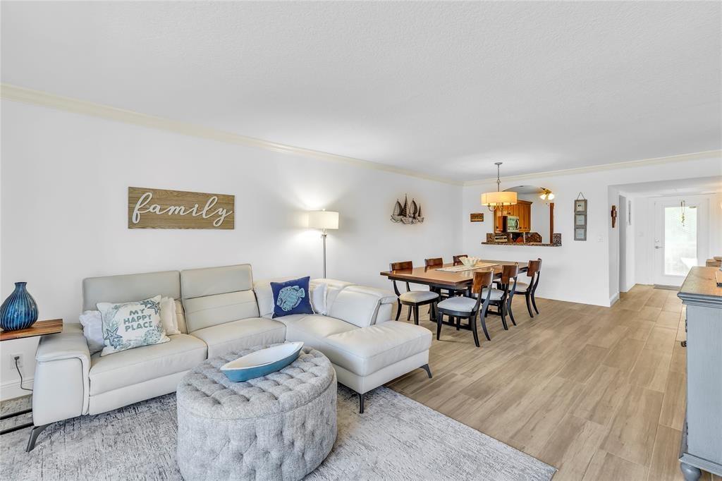 3150 NE 48th Ct #204 Lighthouse Point, FL 33064