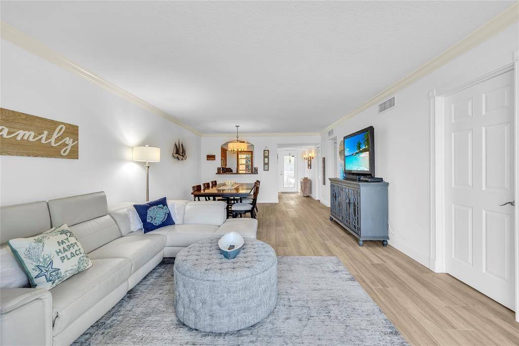 3150 NE 48th Ct #204 Lighthouse Point, FL 33064