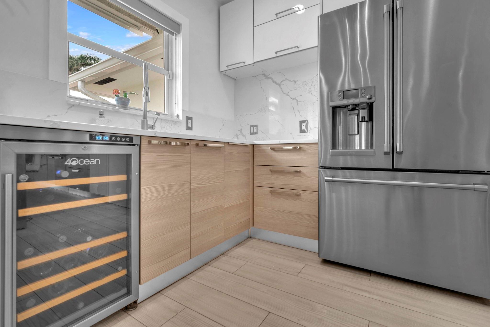 2212 NE 32nd Ave Fort Lauderdale, FL 33305