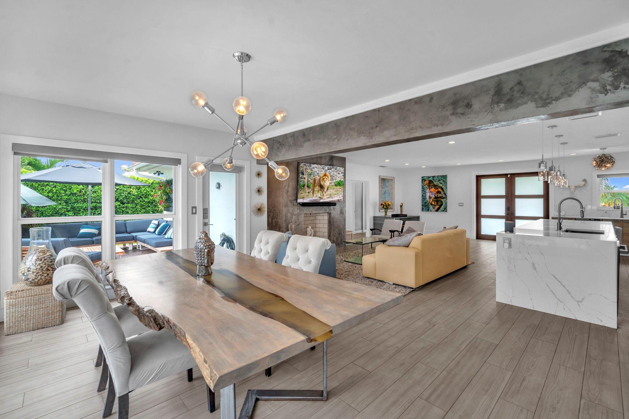 2212 NE 32nd Ave Fort Lauderdale, FL 33305