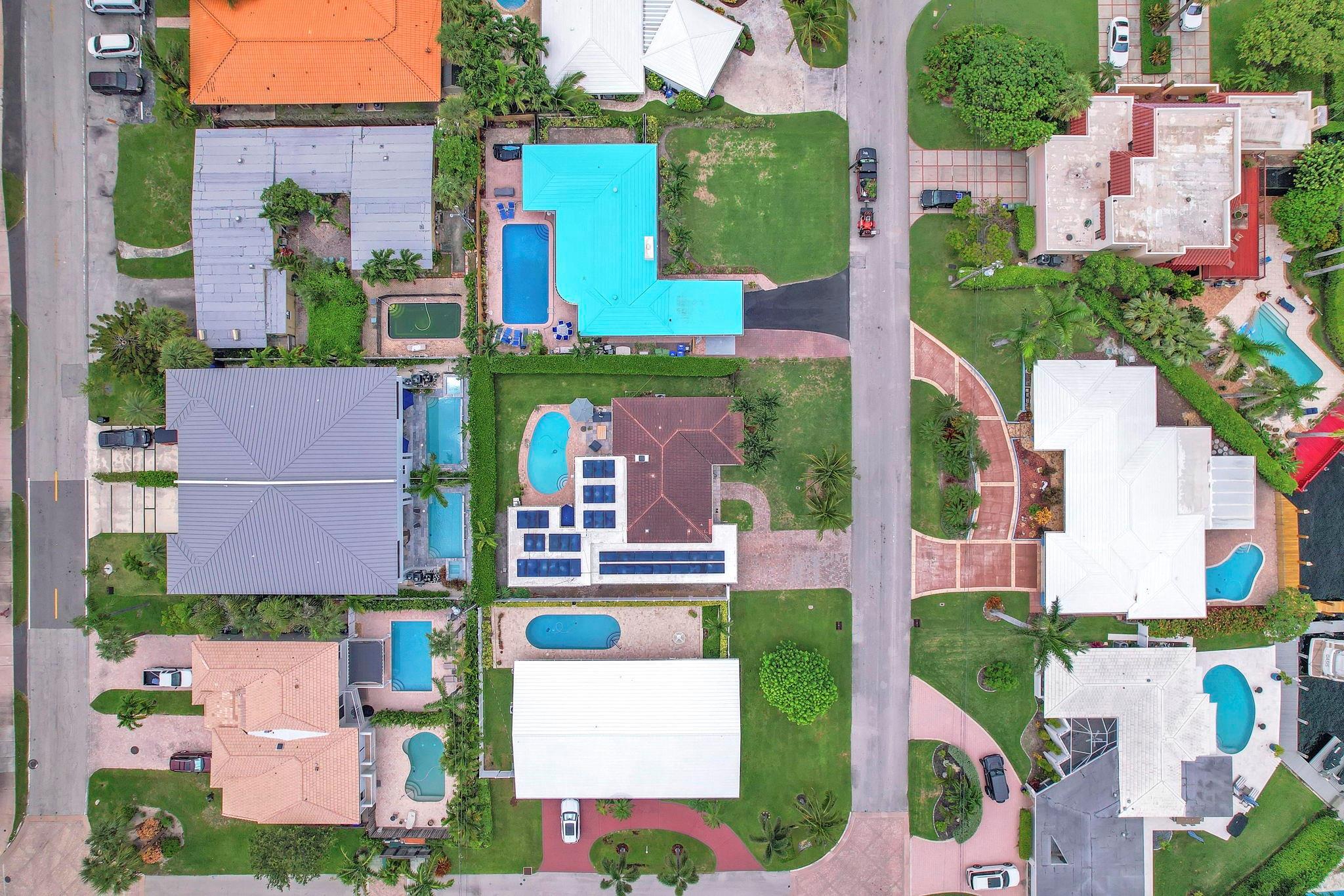 2212 NE 32nd Ave Fort Lauderdale, FL 33305