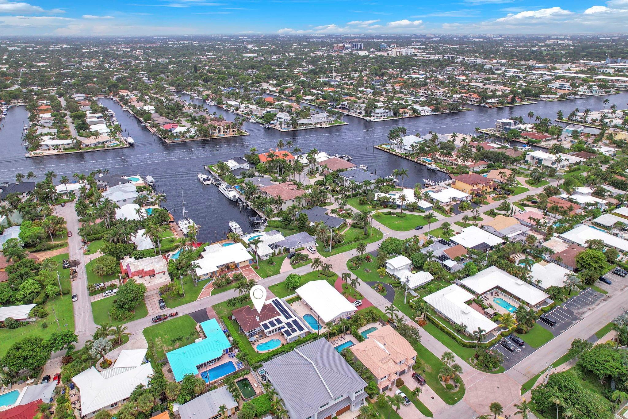 2212 NE 32nd Ave Fort Lauderdale, FL 33305