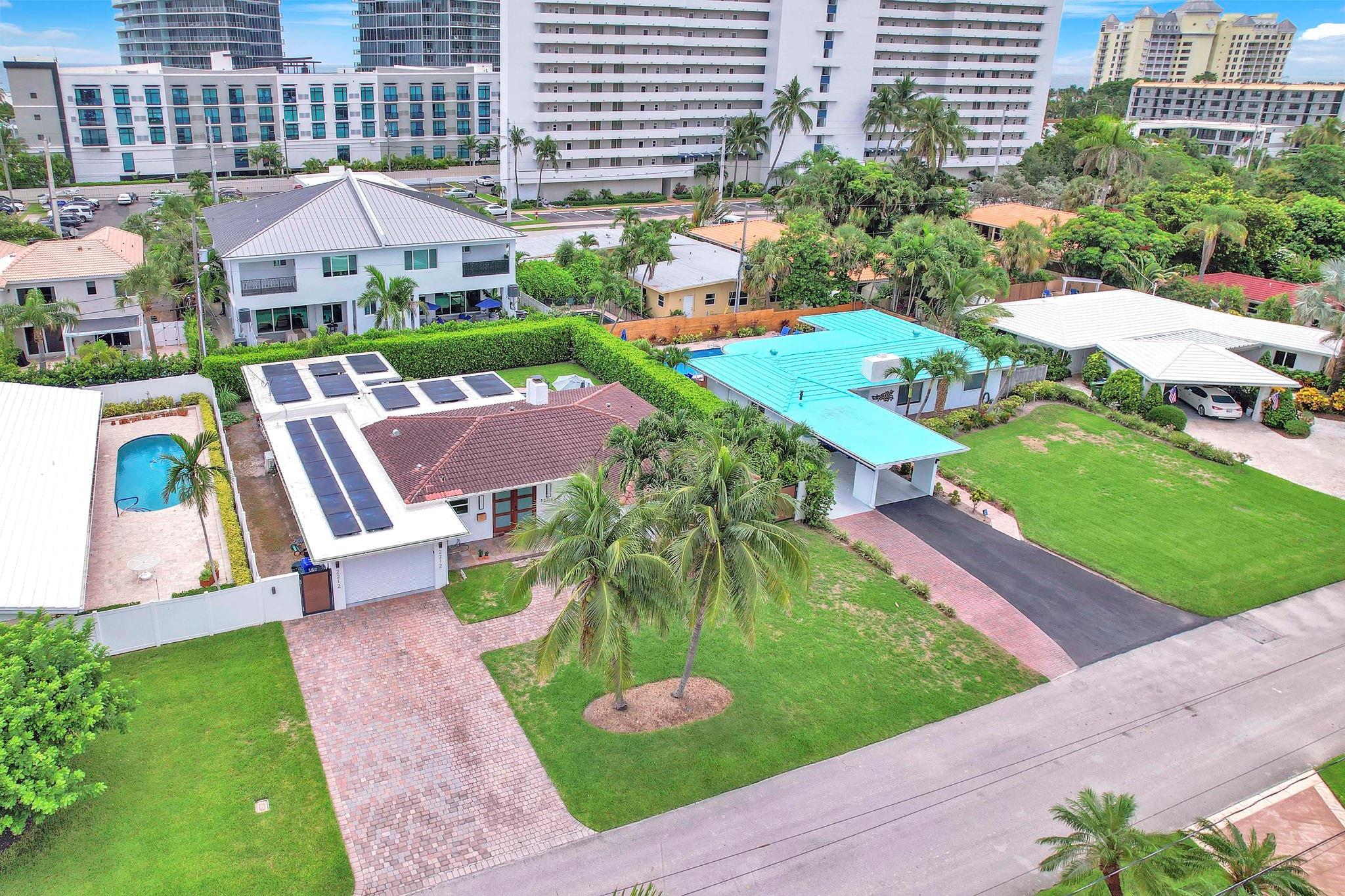 2212 NE 32nd Ave Fort Lauderdale, FL 33305