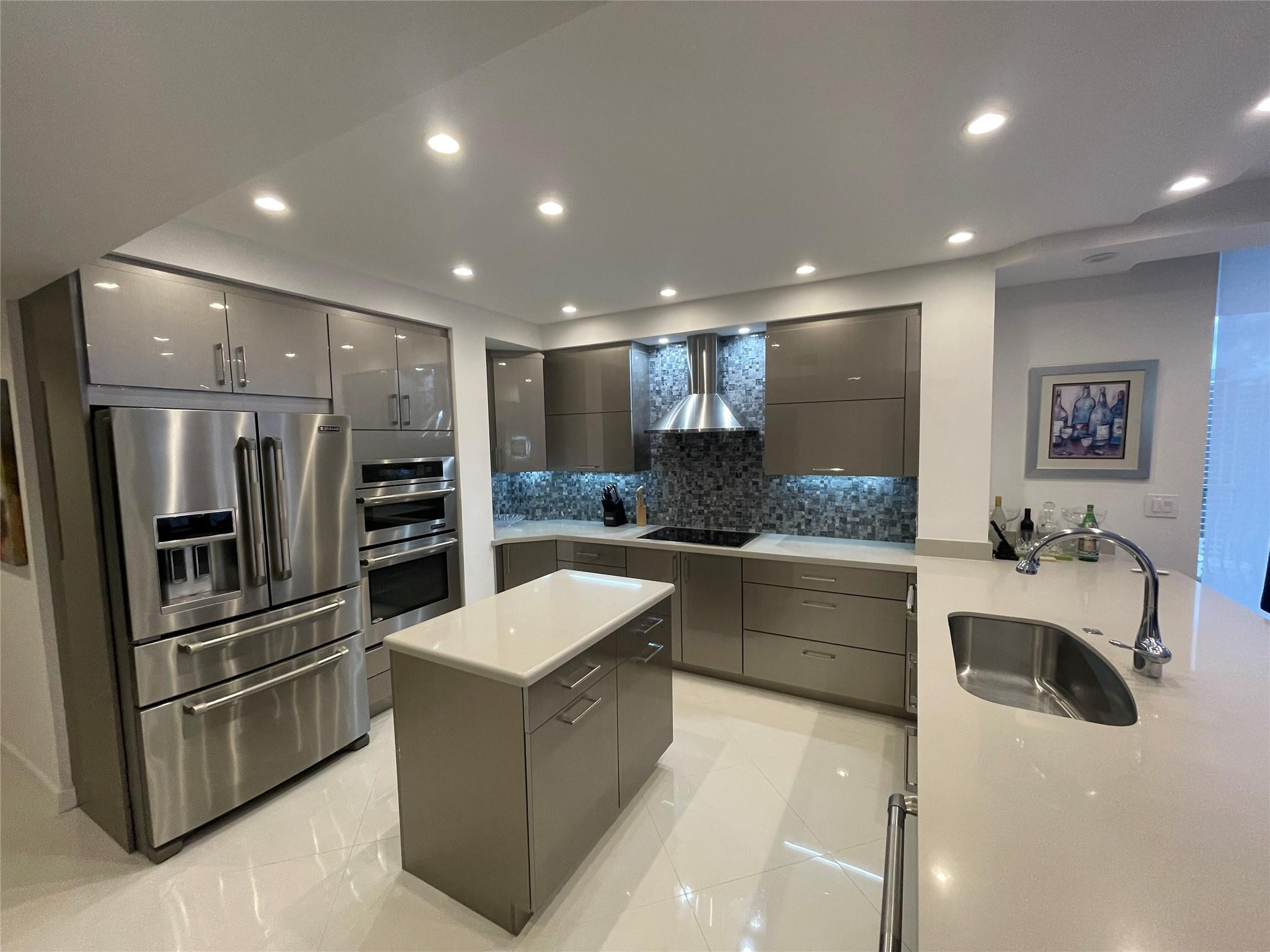 100 S Birch #2502C Fort Lauderdale, FL 33316