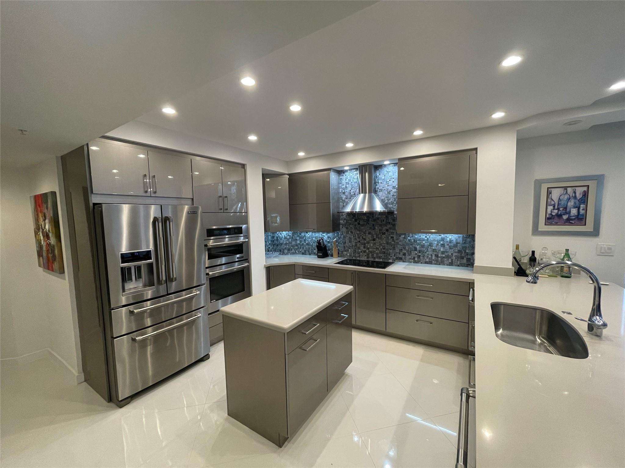 100 S Birch #2502C Fort Lauderdale, FL 33316