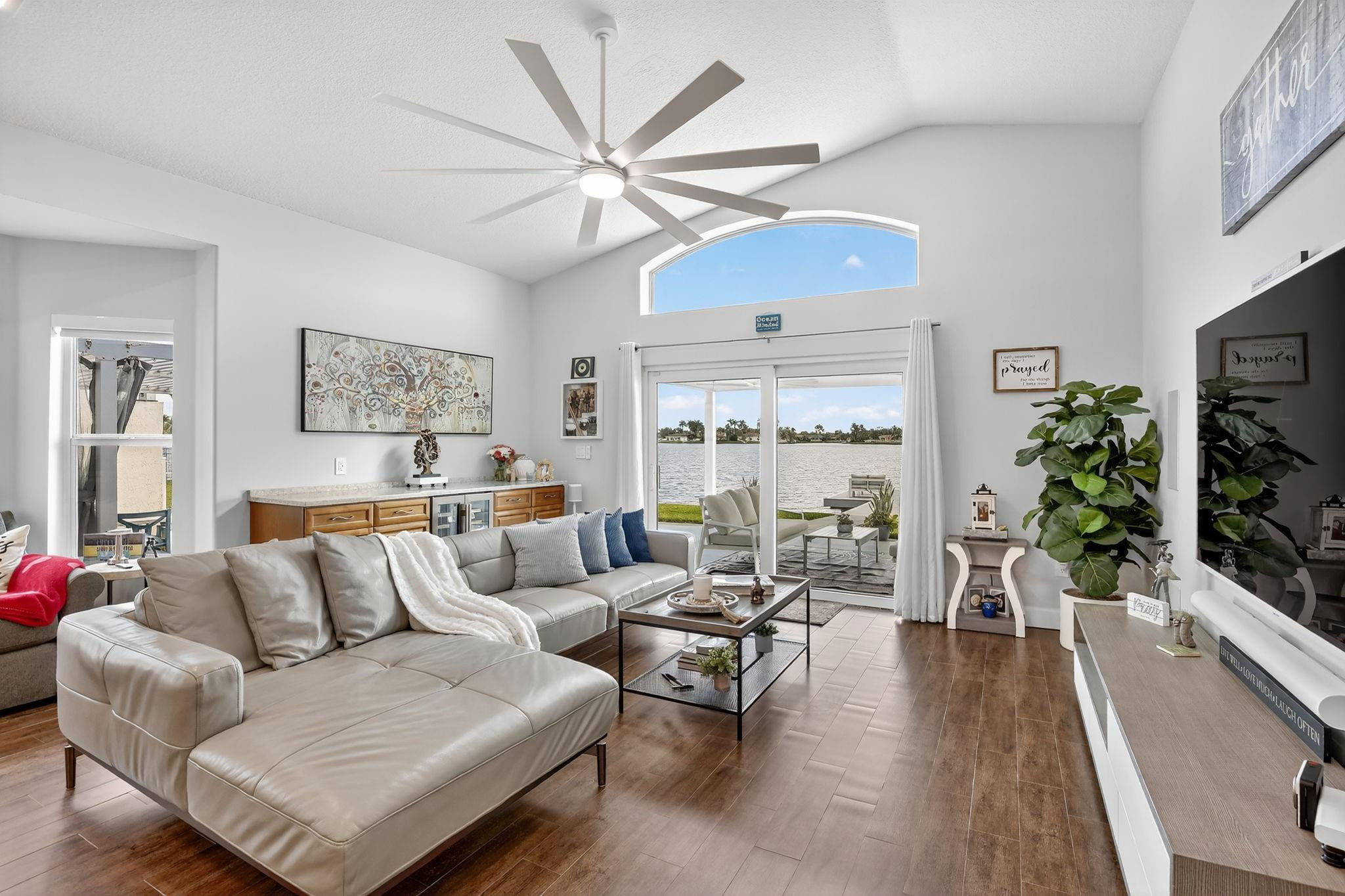 18728 NW 24th Pembroke Pines, FL 33029