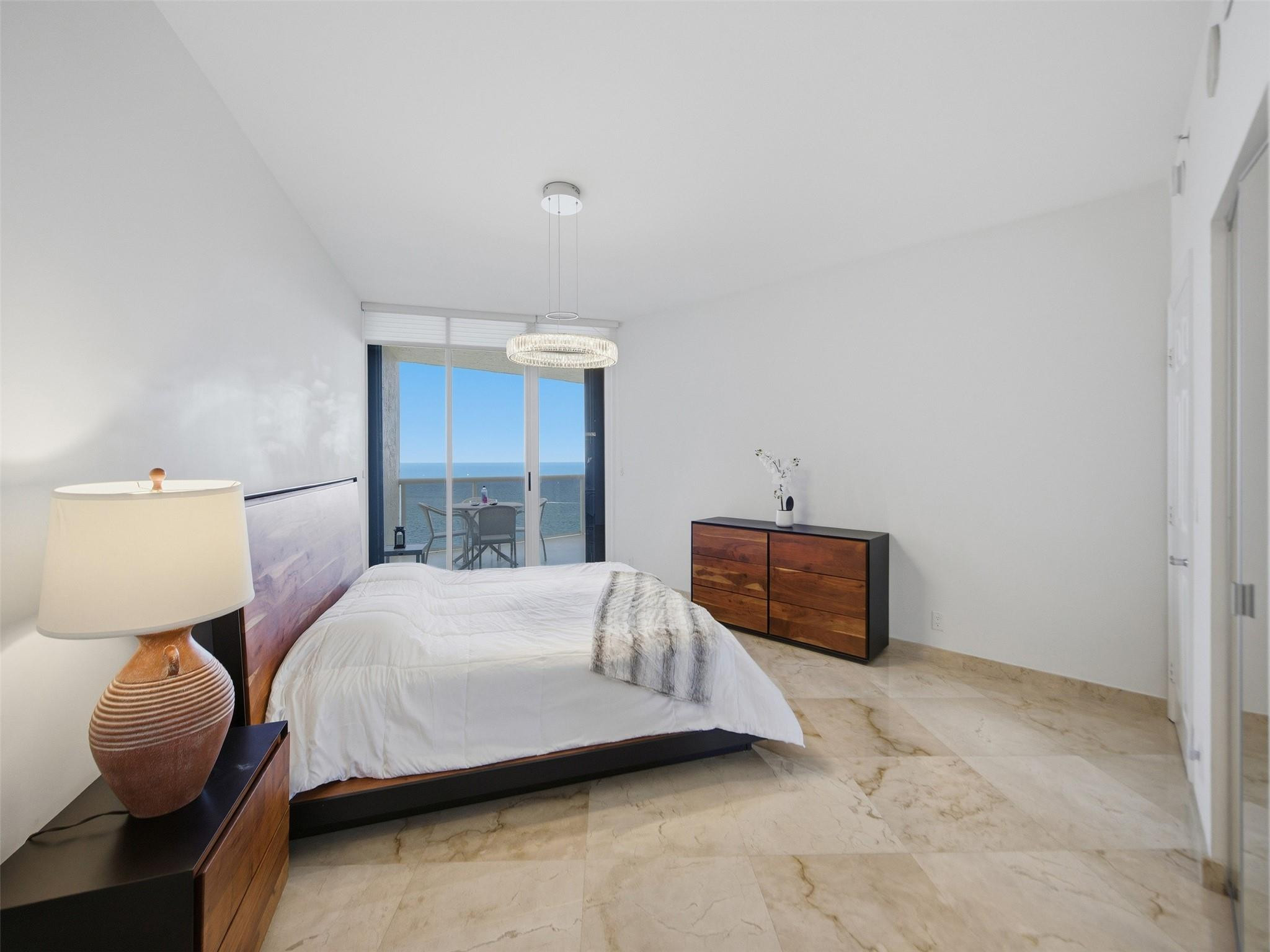 3200 N Ocean #2505 Fort Lauderdale, FL 33308