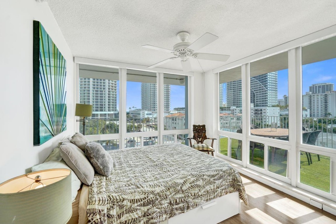 524 Orton Ave #702 Fort Lauderdale, FL 33304