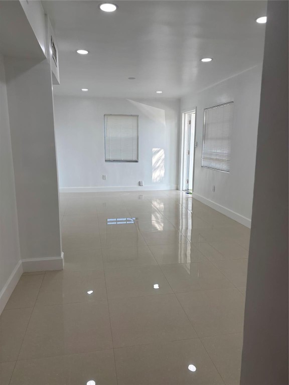 5635 Grant St Hollywood, FL 33021