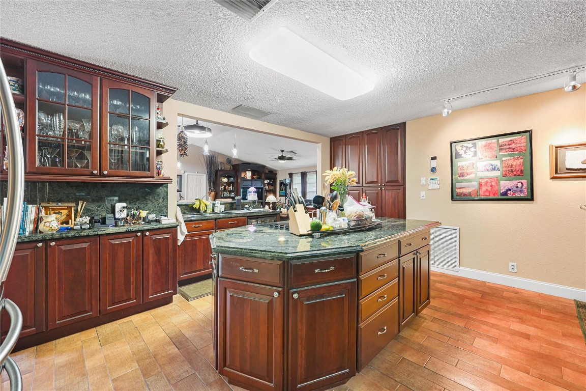 9700 NW 28th St Hollywood, FL 33024