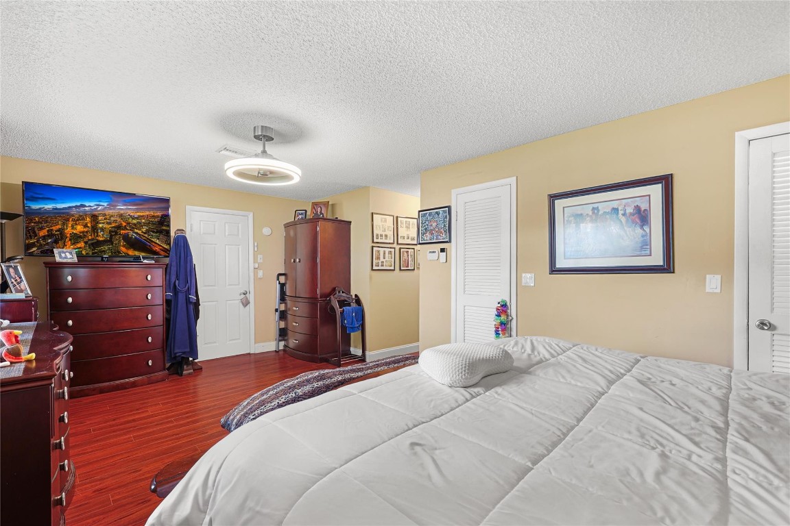 9700 NW 28th St Hollywood, FL 33024