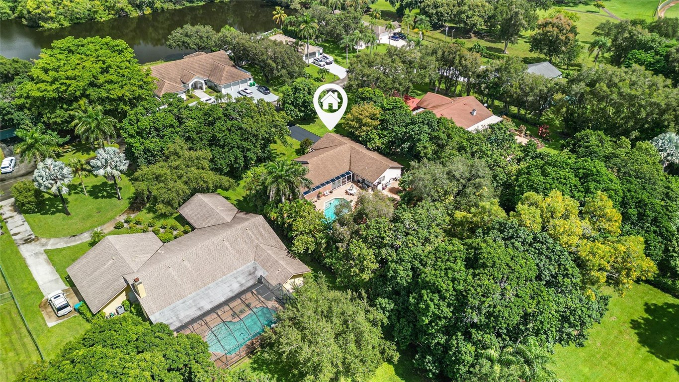 9700 NW 28th St Hollywood, FL 33024