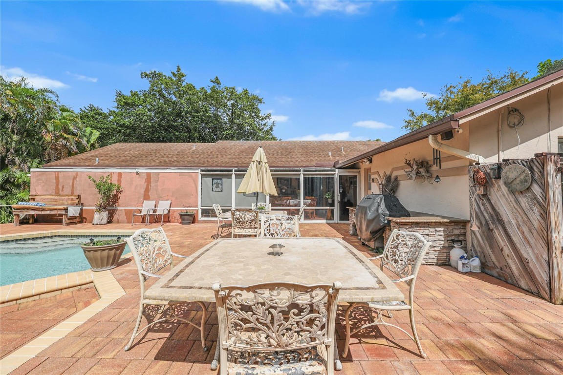 9700 NW 28th St Hollywood, FL 33024