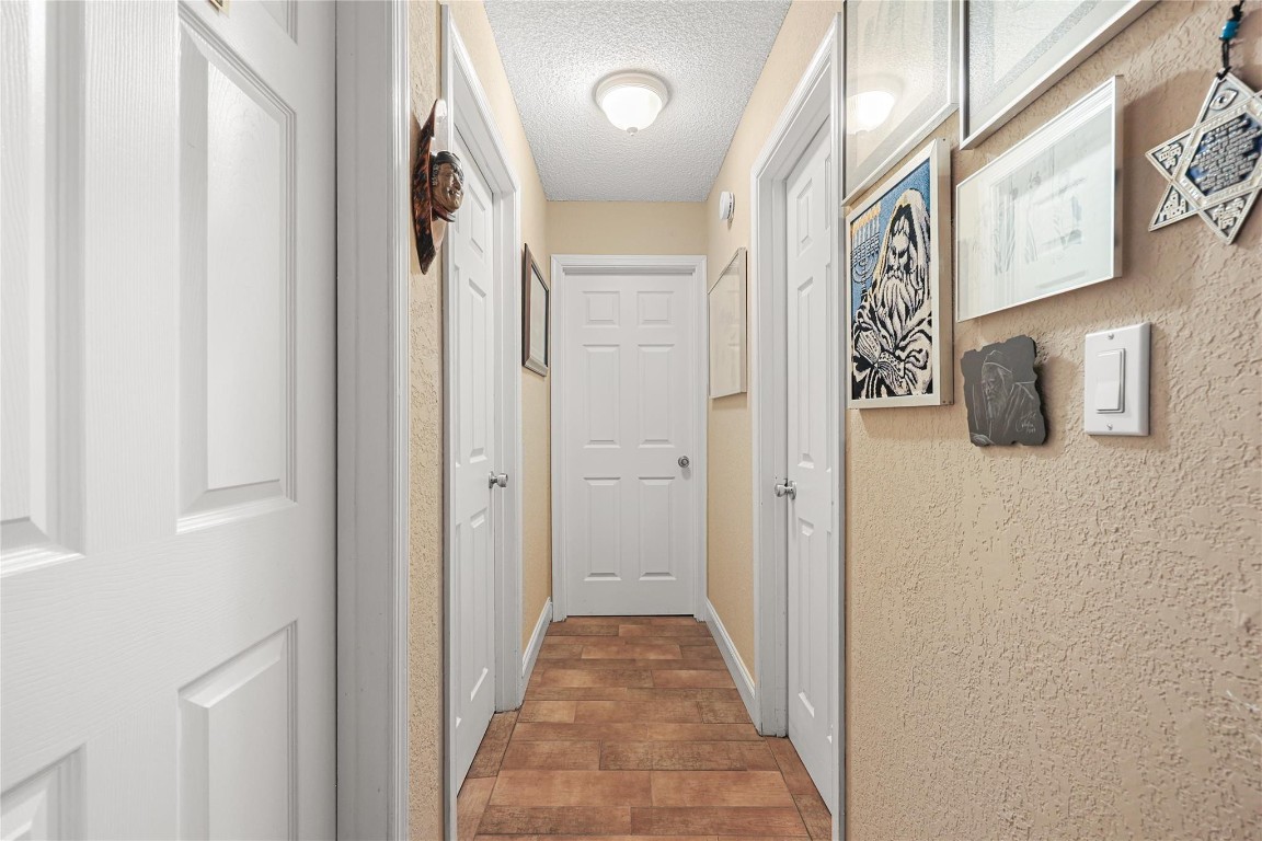 9700 NW 28th St Hollywood, FL 33024