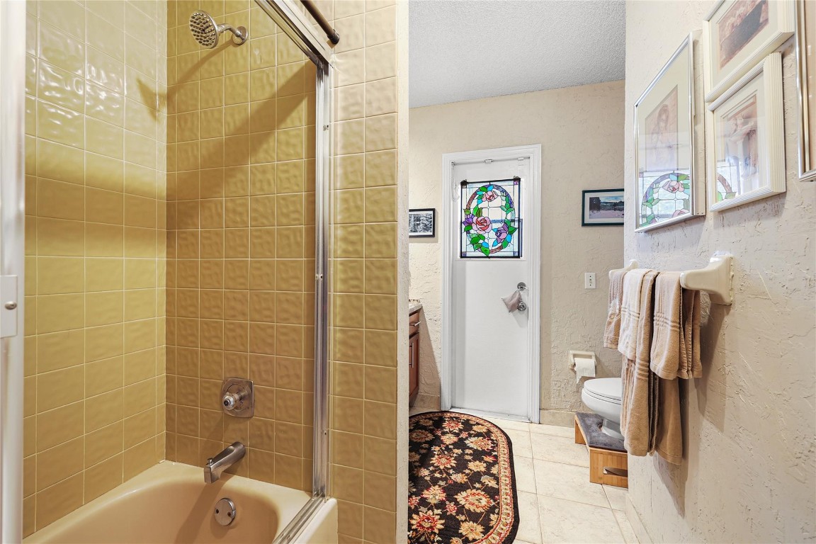 9700 NW 28th St Hollywood, FL 33024