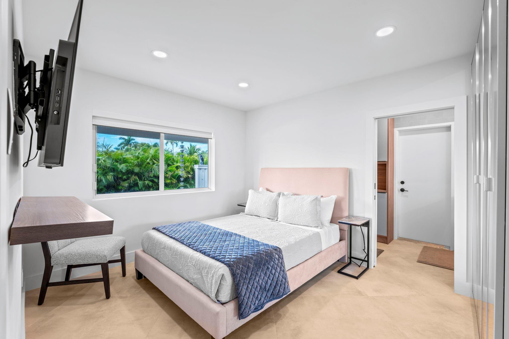 1725 NE 23rd Fort Lauderdale, FL 33305