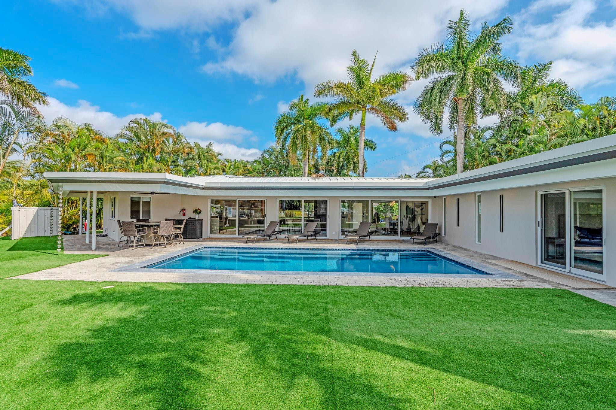 1725 NE 23rd Fort Lauderdale, FL 33305