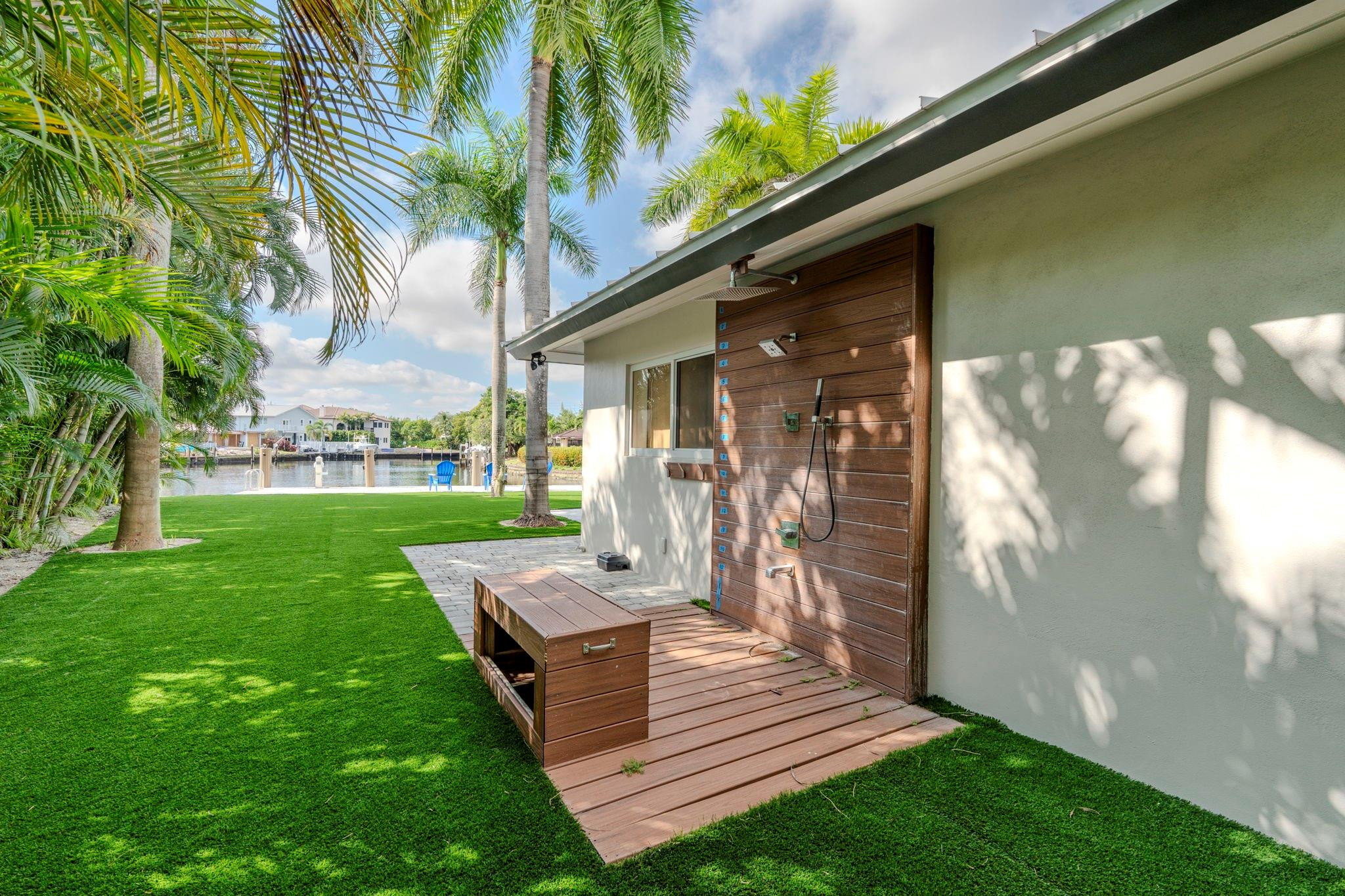 1725 NE 23rd Fort Lauderdale, FL 33305