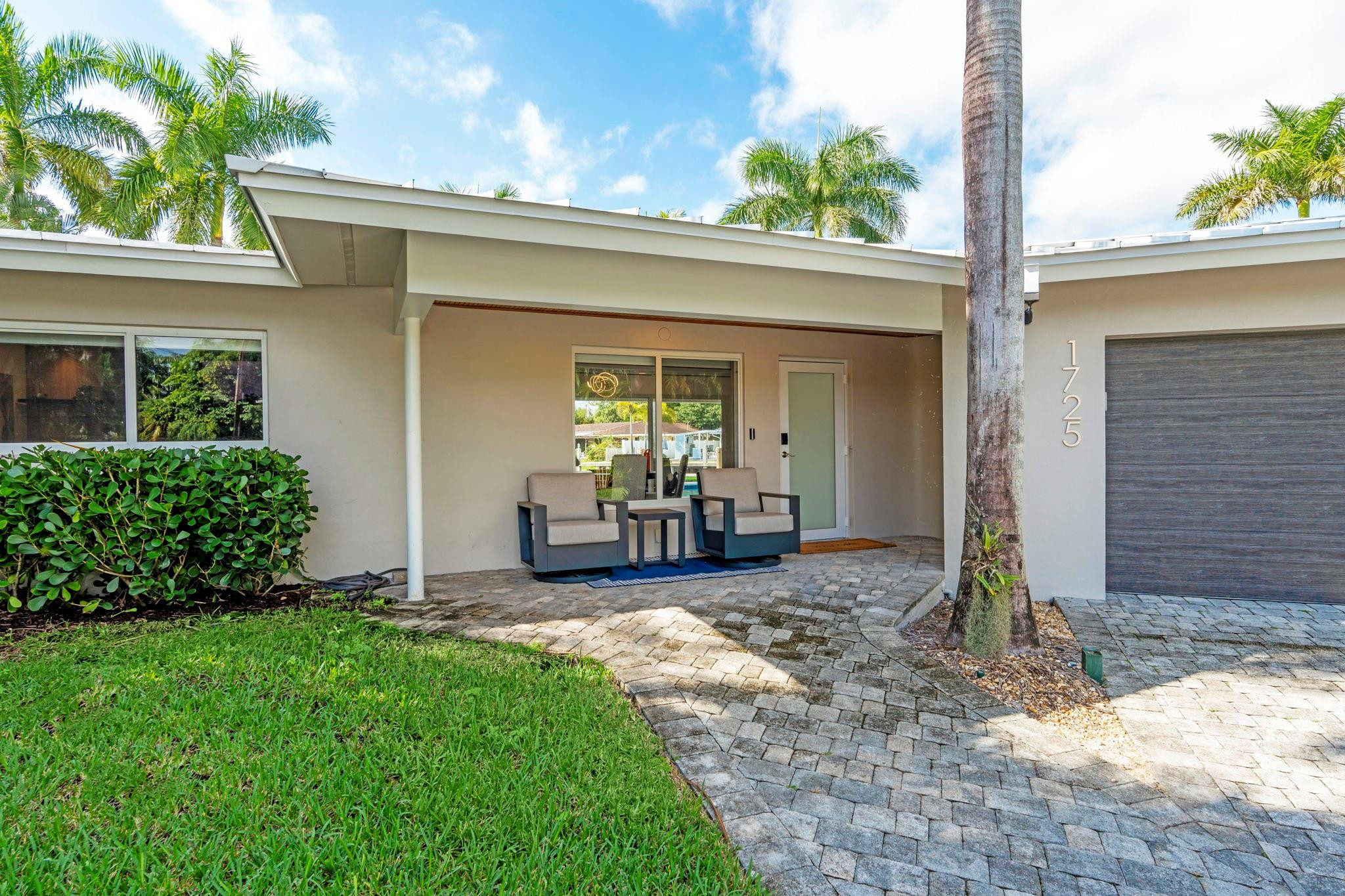 1725 NE 23rd Fort Lauderdale, FL 33305