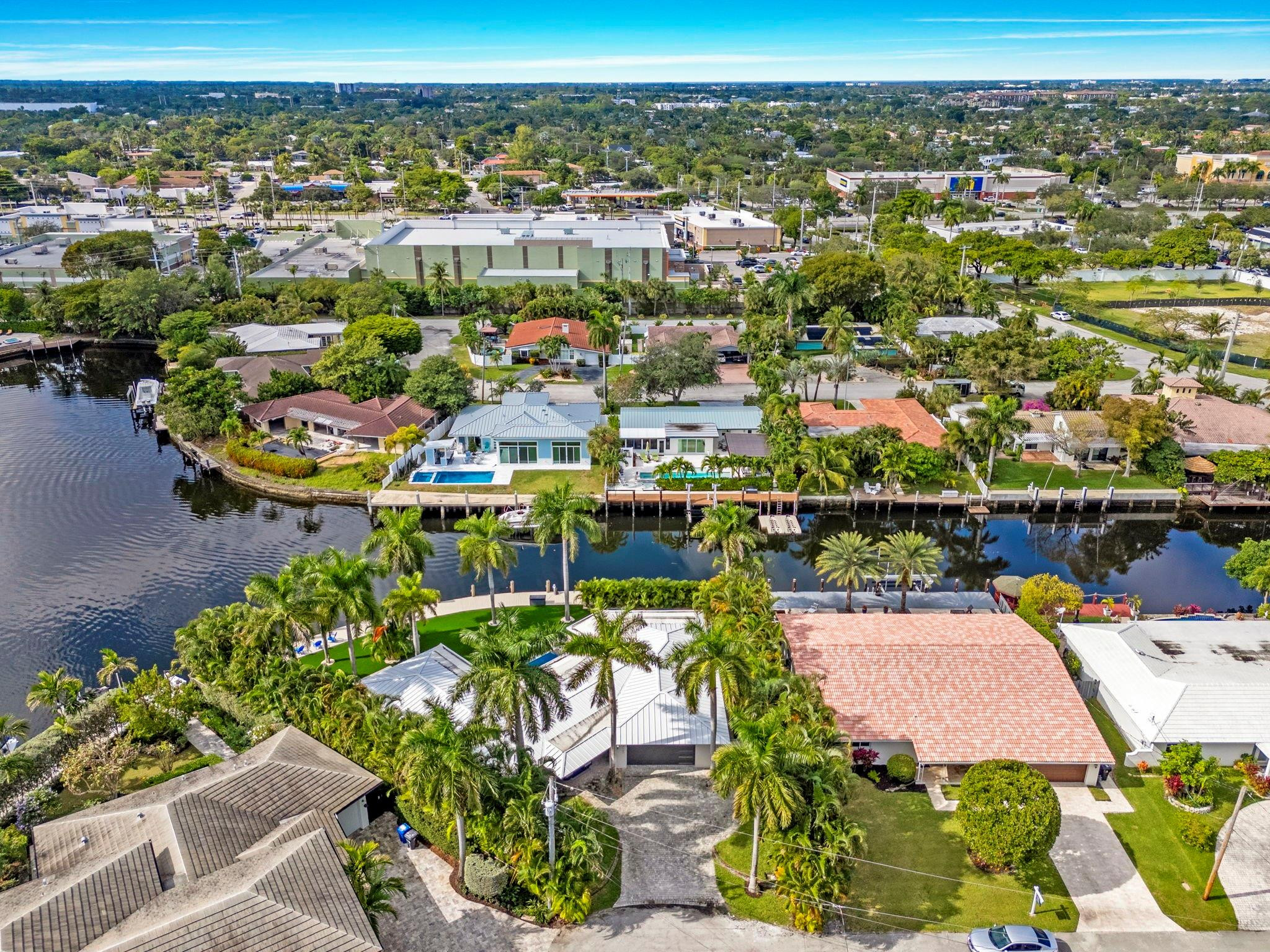 1725 NE 23rd Fort Lauderdale, FL 33305