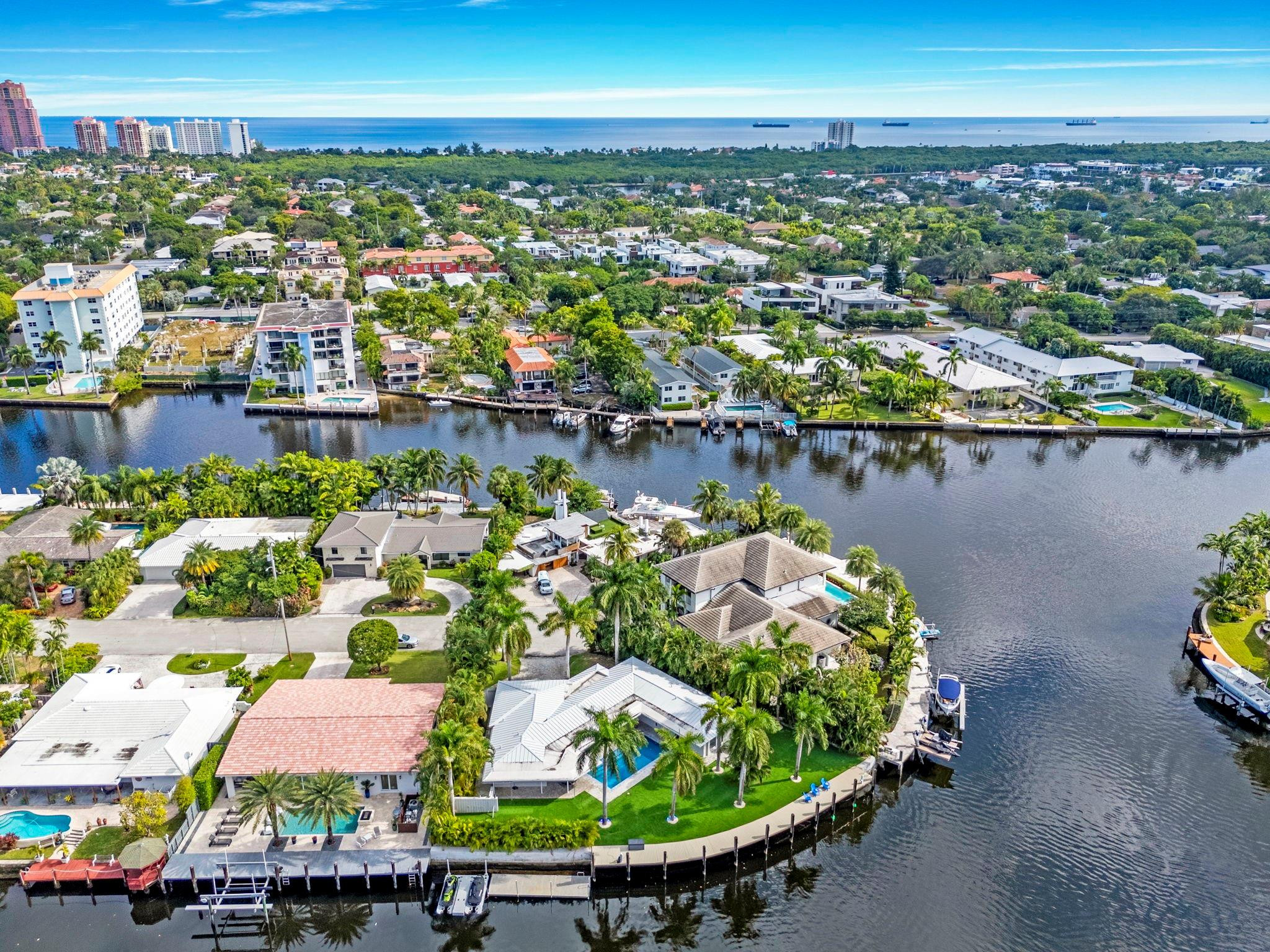 1725 NE 23rd Fort Lauderdale, FL 33305