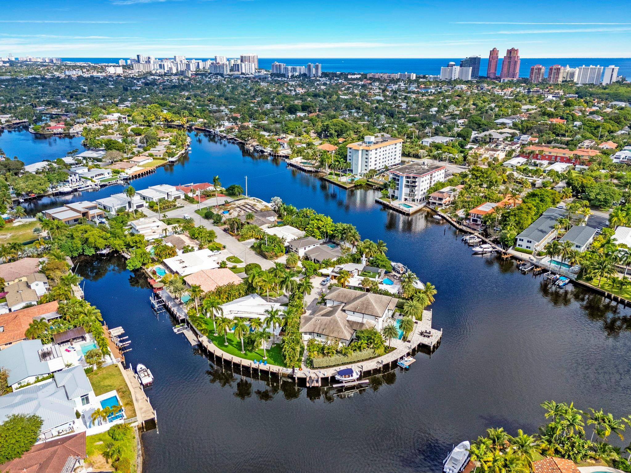 1725 NE 23rd Fort Lauderdale, FL 33305