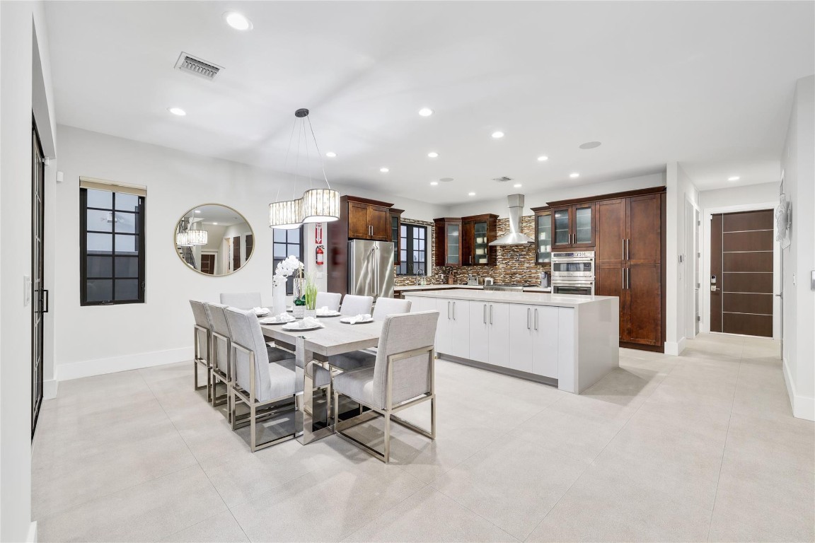 1404 SE 2nd Fort Lauderdale, FL 33301