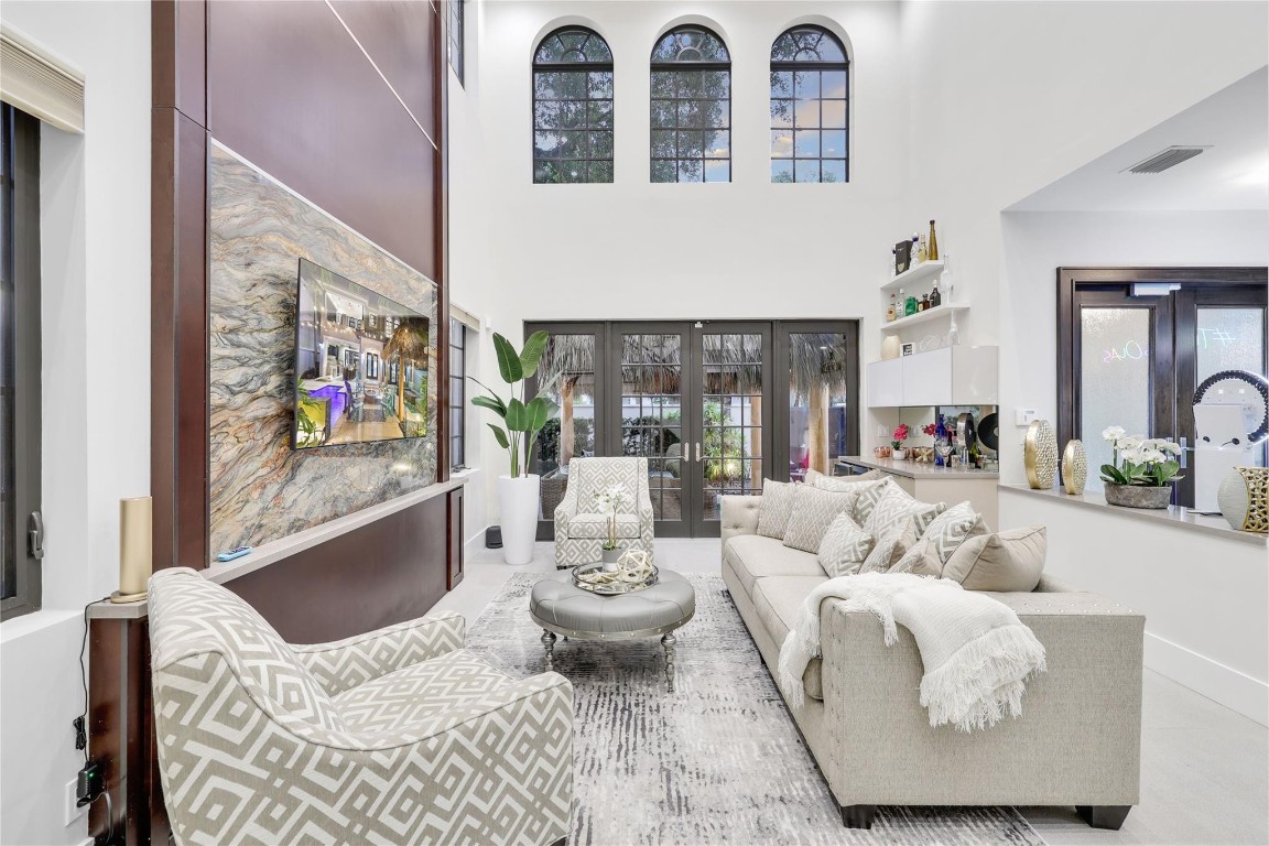 1404 SE 2nd Fort Lauderdale, FL 33301