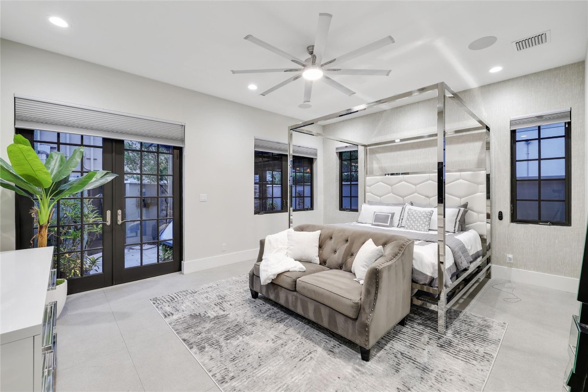 1404 SE 2nd Fort Lauderdale, FL 33301