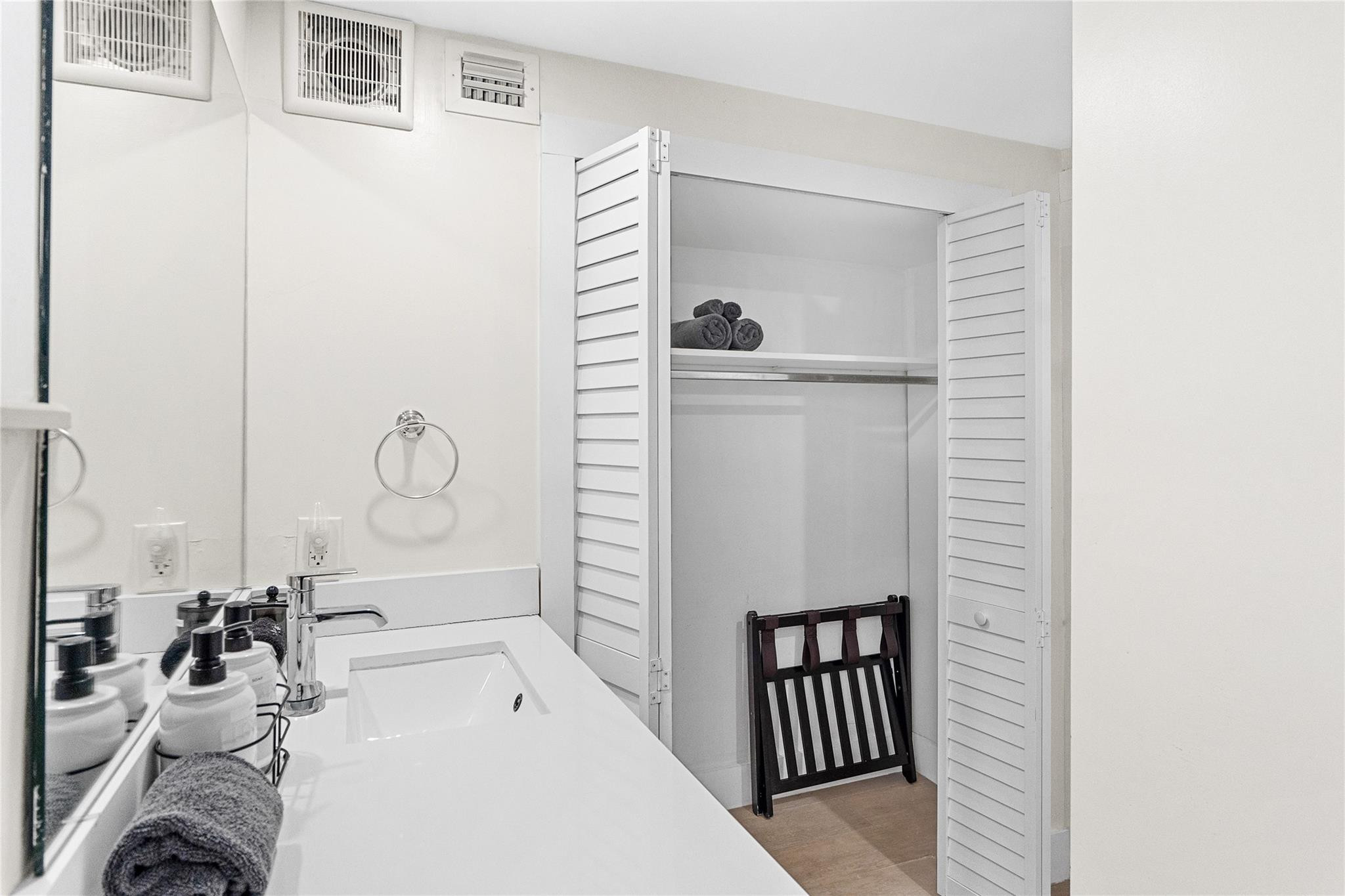 2621 NE 20th Pompano Beach, FL 33064