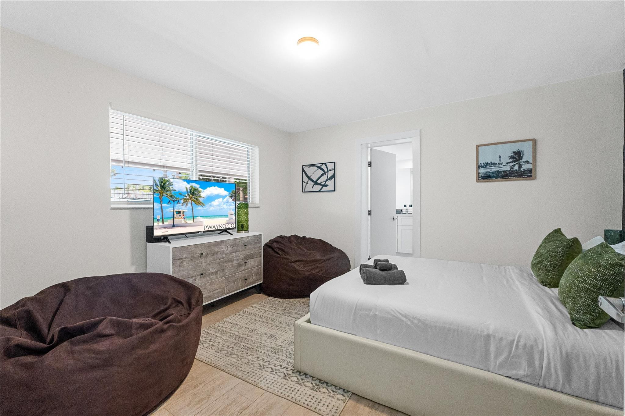 2621 NE 20th Pompano Beach, FL 33064