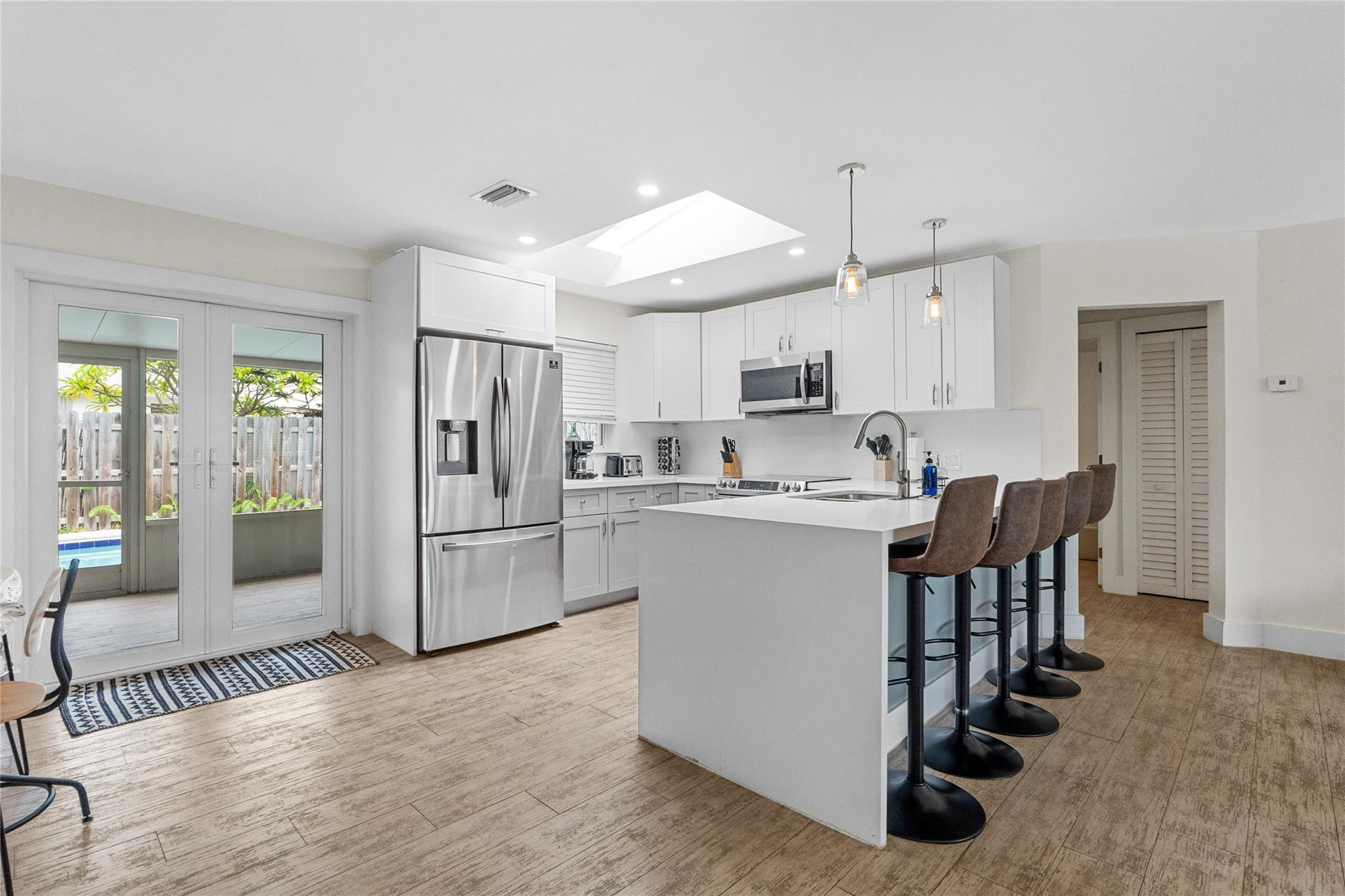 2621 NE 20th Pompano Beach, FL 33064