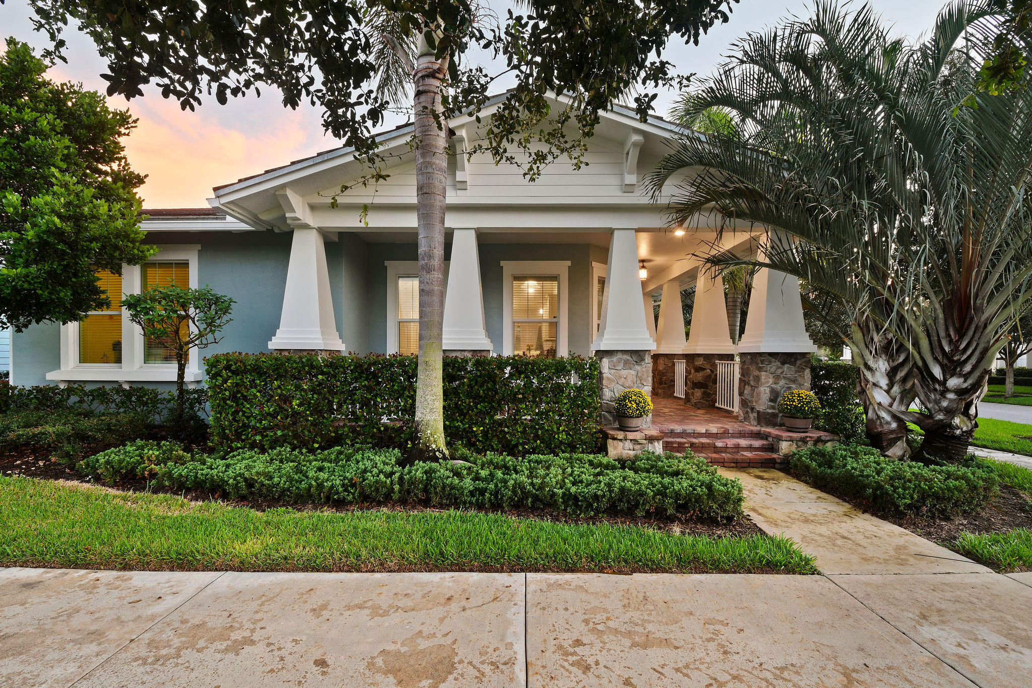 1378 Community Dr