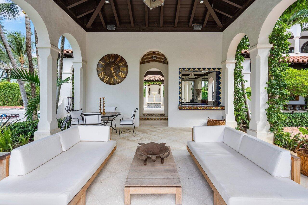 12 Lagomar Rd Palm Beach, FL 33480