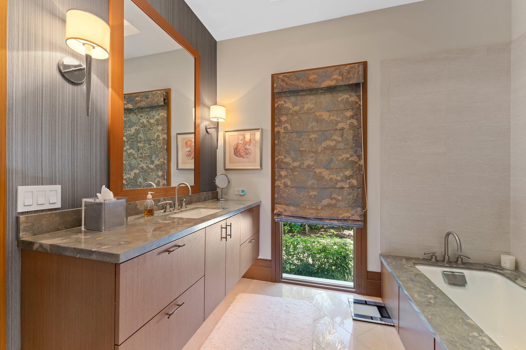 232 Bears Clb Dr Jupiter, FL 33477