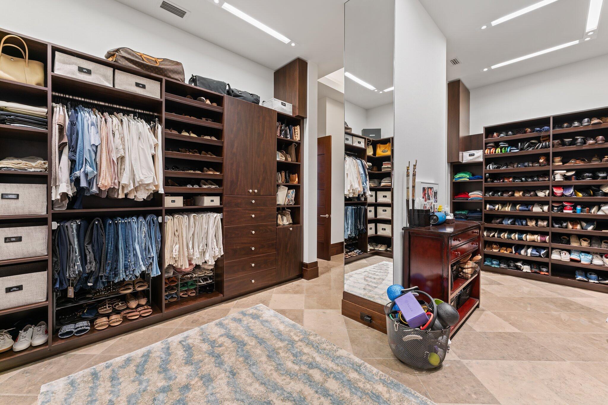 232 Bears Clb Dr Jupiter, FL 33477