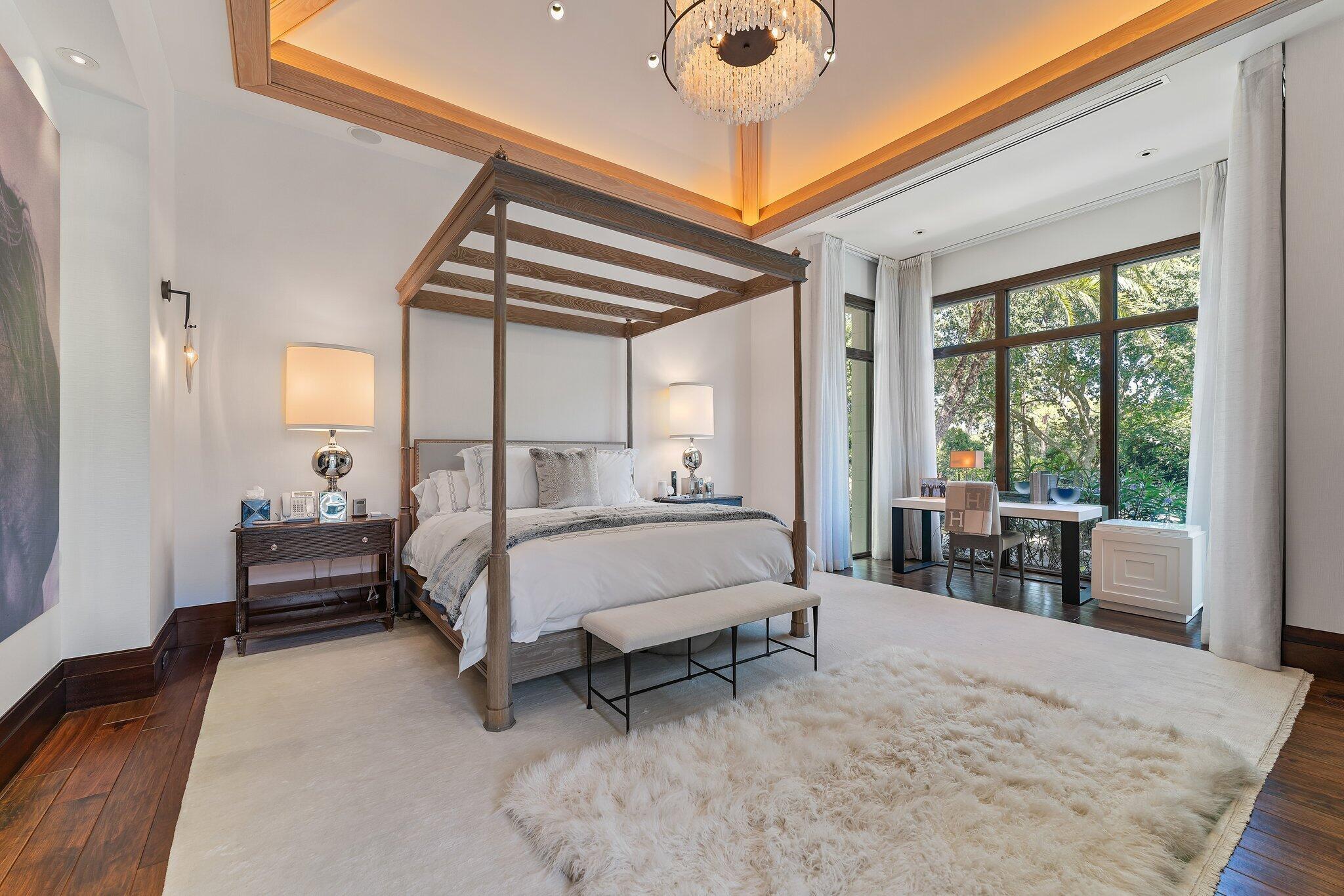 232 Bears Clb Dr Jupiter, FL 33477