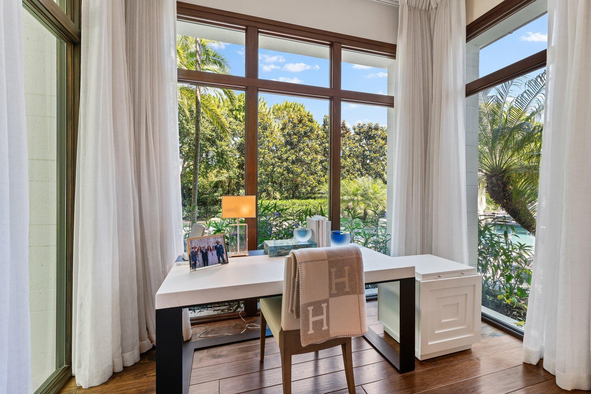 232 Bears Clb Dr Jupiter, FL 33477