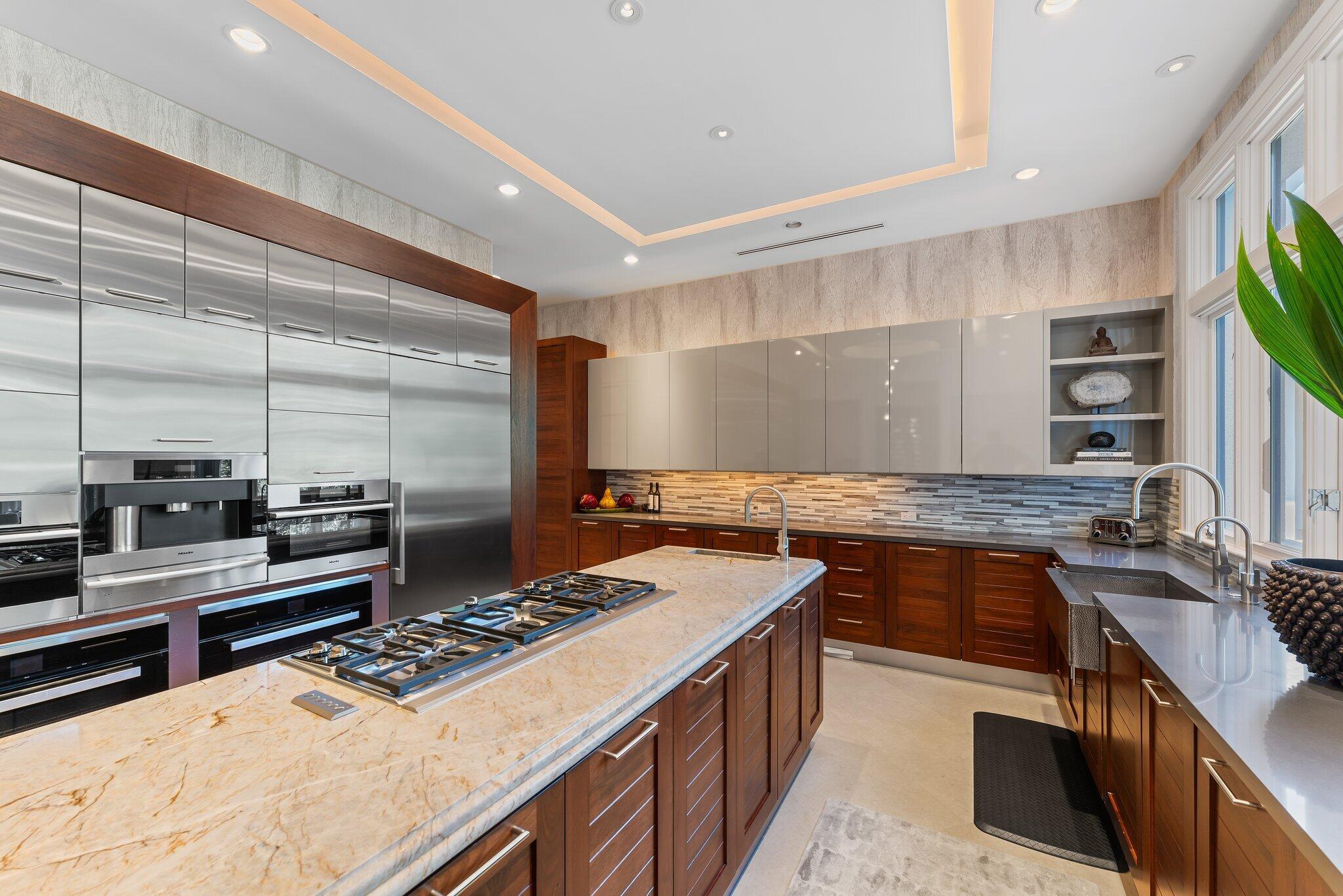 232 Bears Clb Dr Jupiter, FL 33477