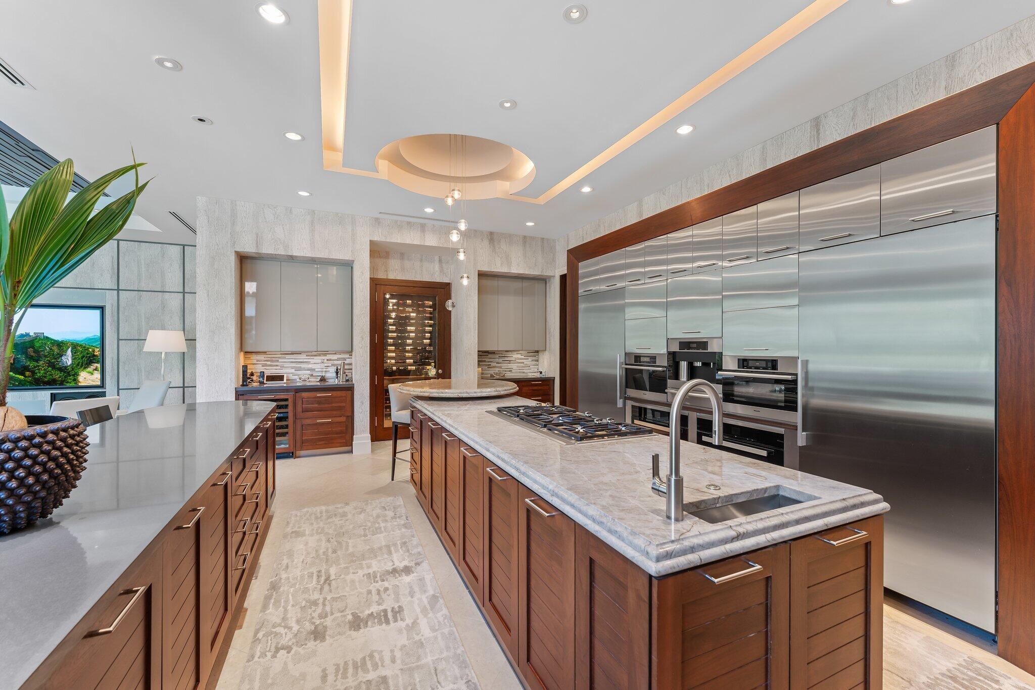 232 Bears Clb Dr Jupiter, FL 33477