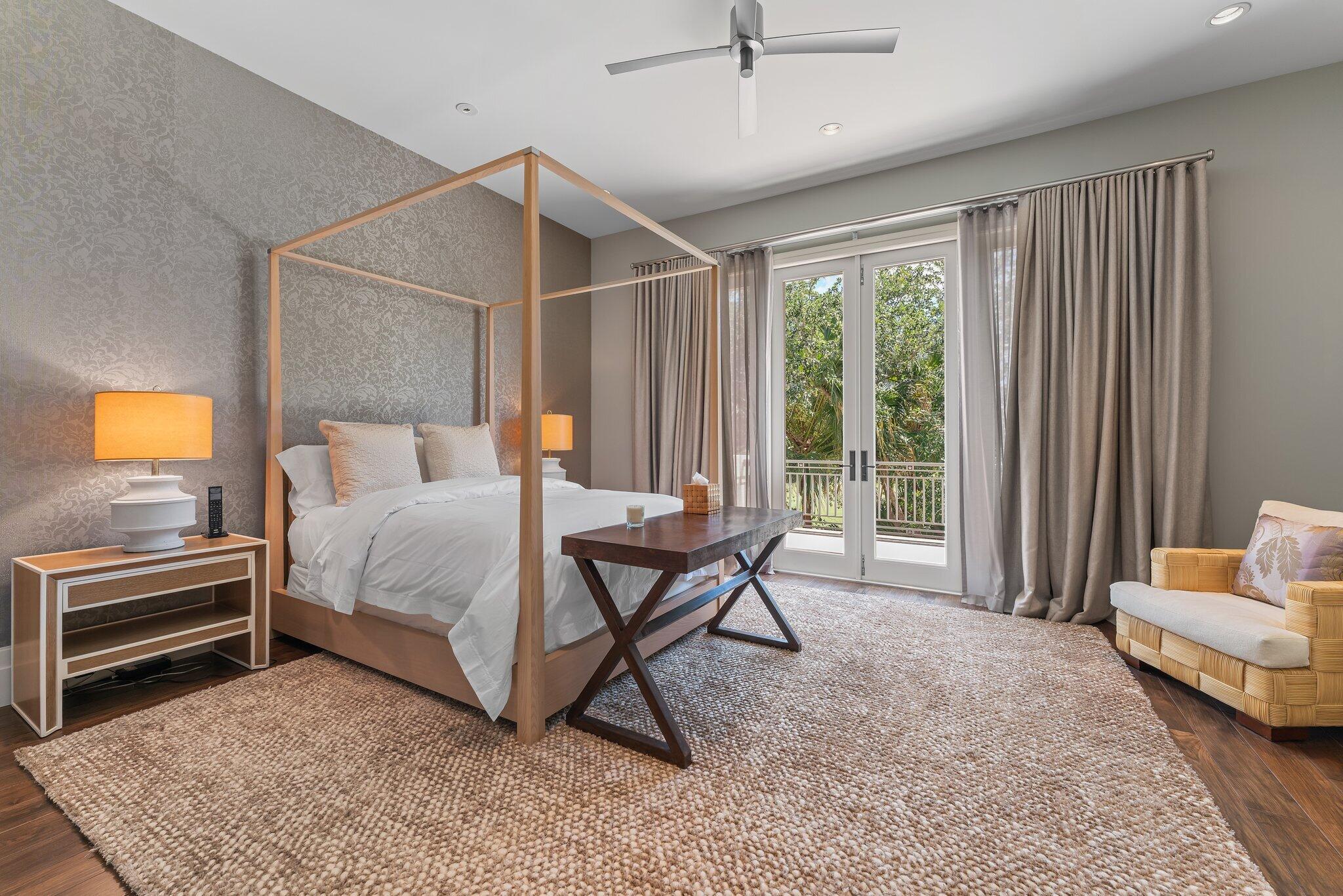 232 Bears Clb Dr Jupiter, FL 33477