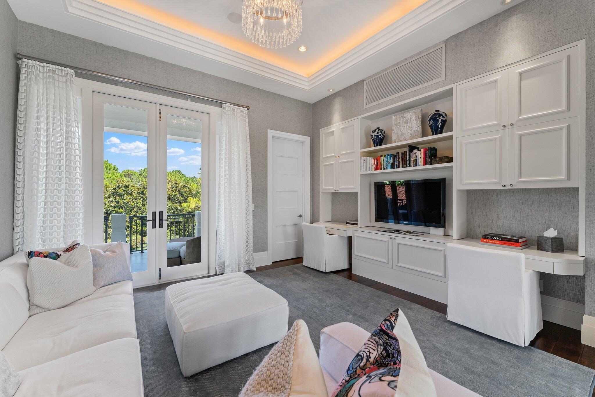 232 Bears Clb Dr Jupiter, FL 33477