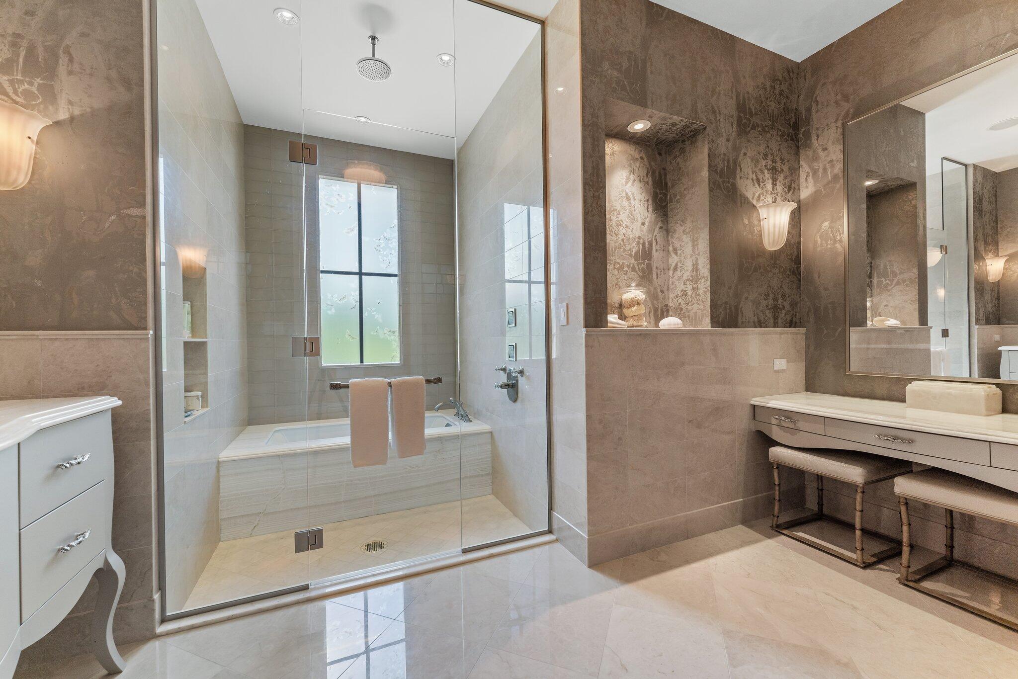 232 Bears Clb Dr Jupiter, FL 33477